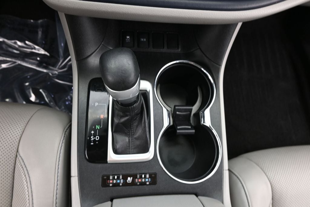 2017 Toyota Highlander Limited Platinum