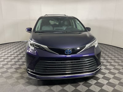 2023 Toyota Sienna Limited 7 Passenger