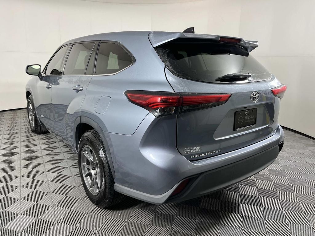 2022 Toyota Highlander LE