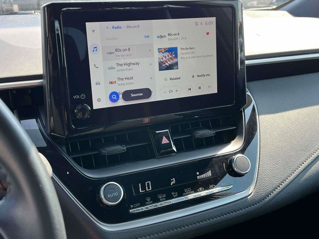 2025 Toyota Corolla SE