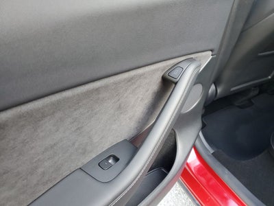 2025 Tesla Model Y Long Range