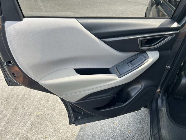 2023 Subaru Forester Base
