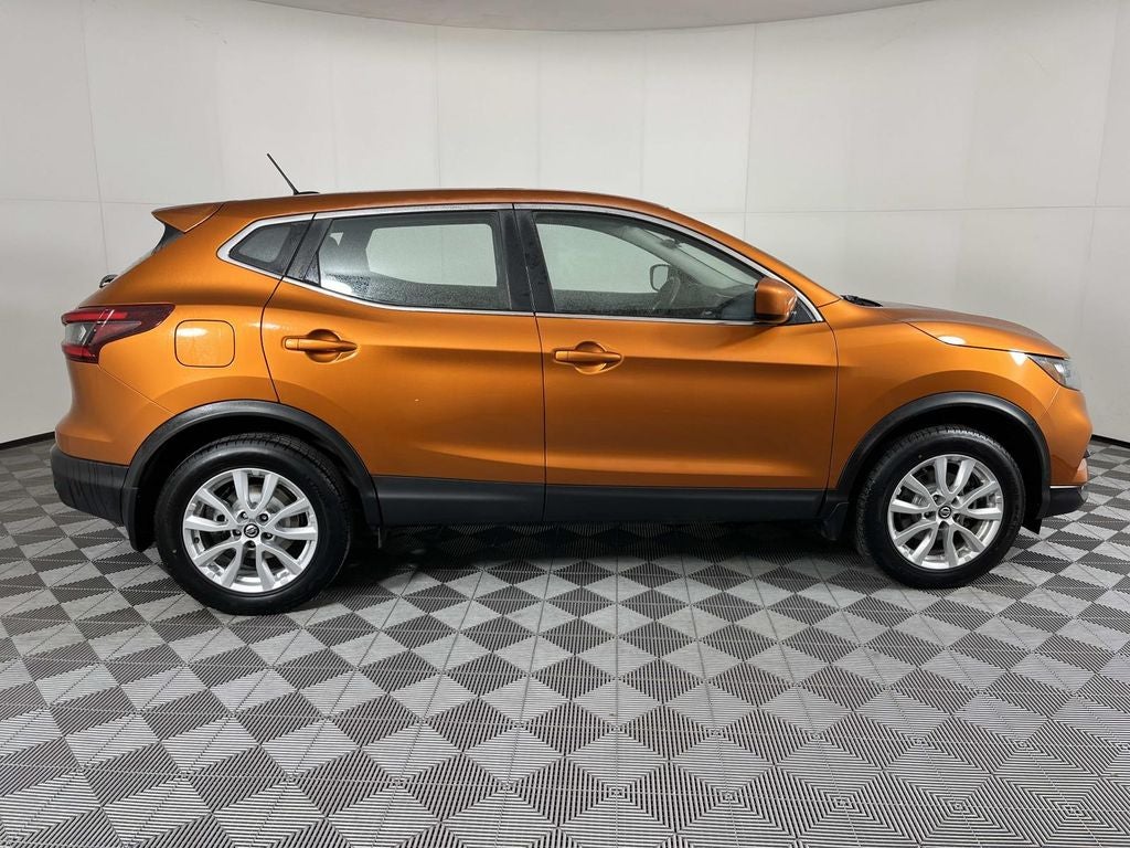 2022 Nissan Rogue Sport S