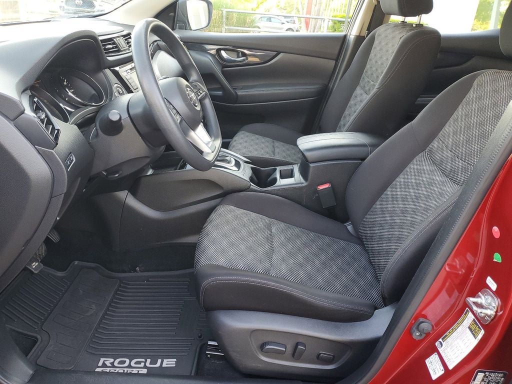 2020 Nissan Rogue Sport SV