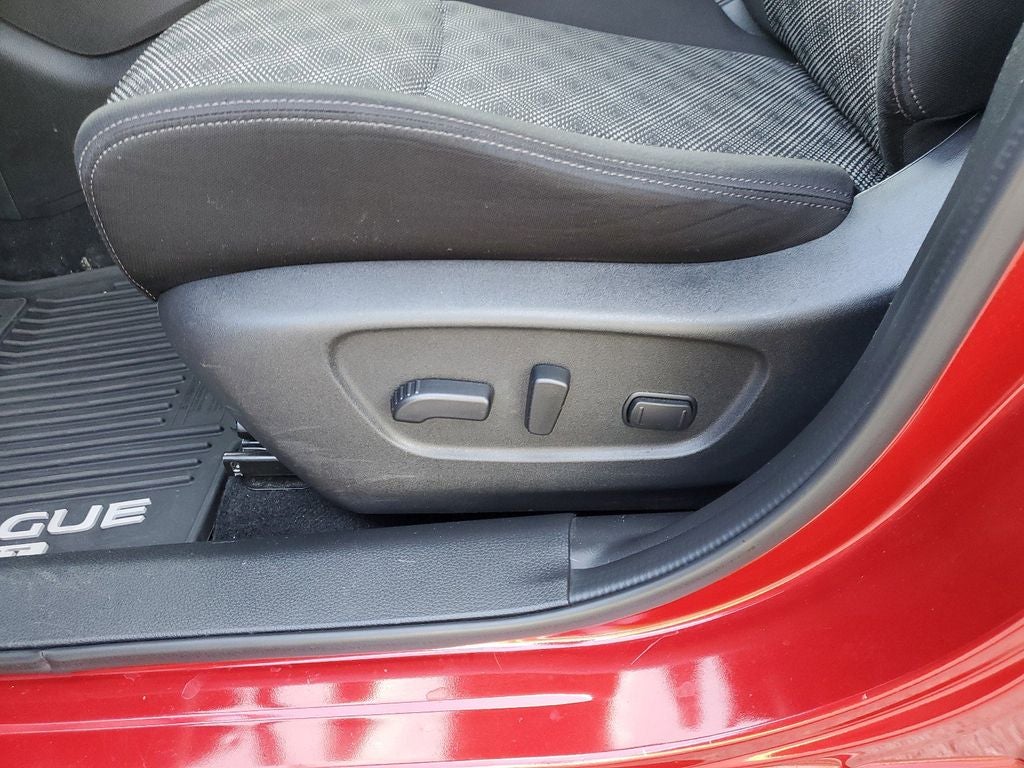 2020 Nissan Rogue Sport SV