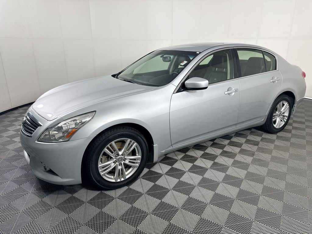 2013 INFINITI G37 X