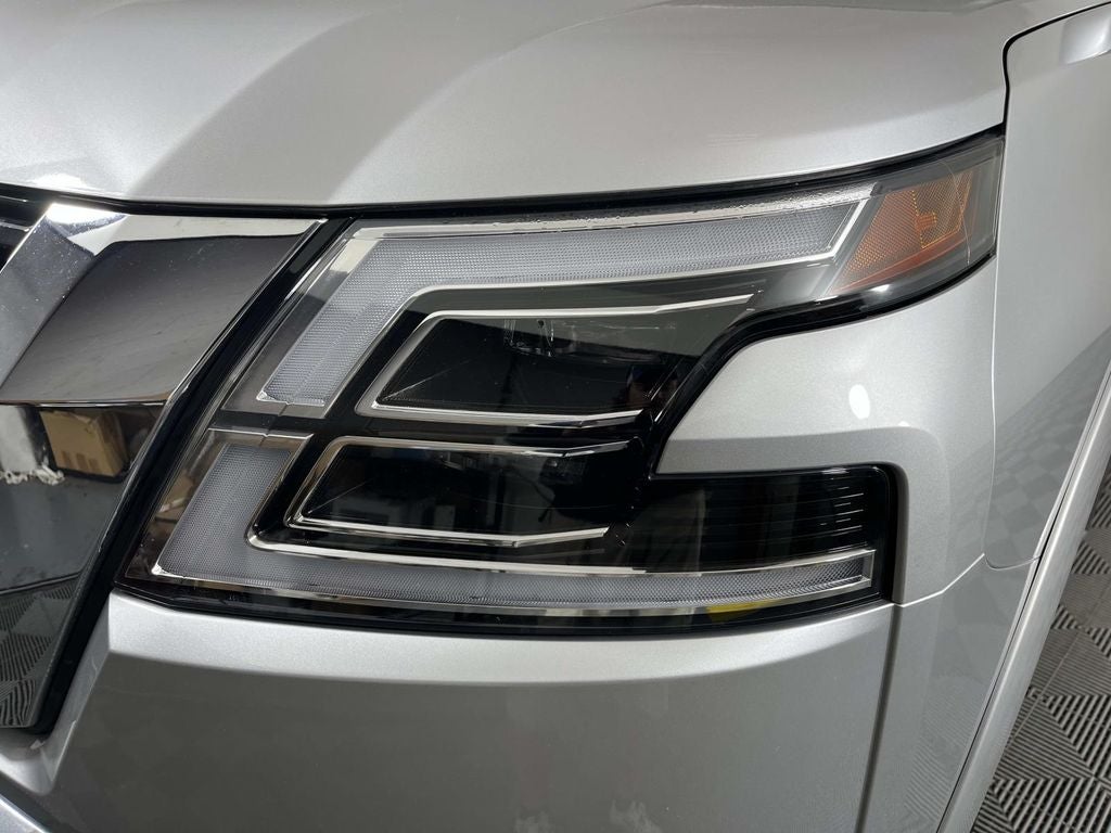 2024 Nissan Armada SV