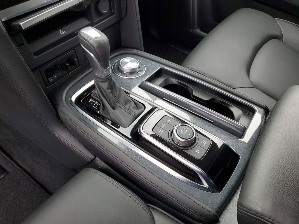 2024 Nissan Armada SV