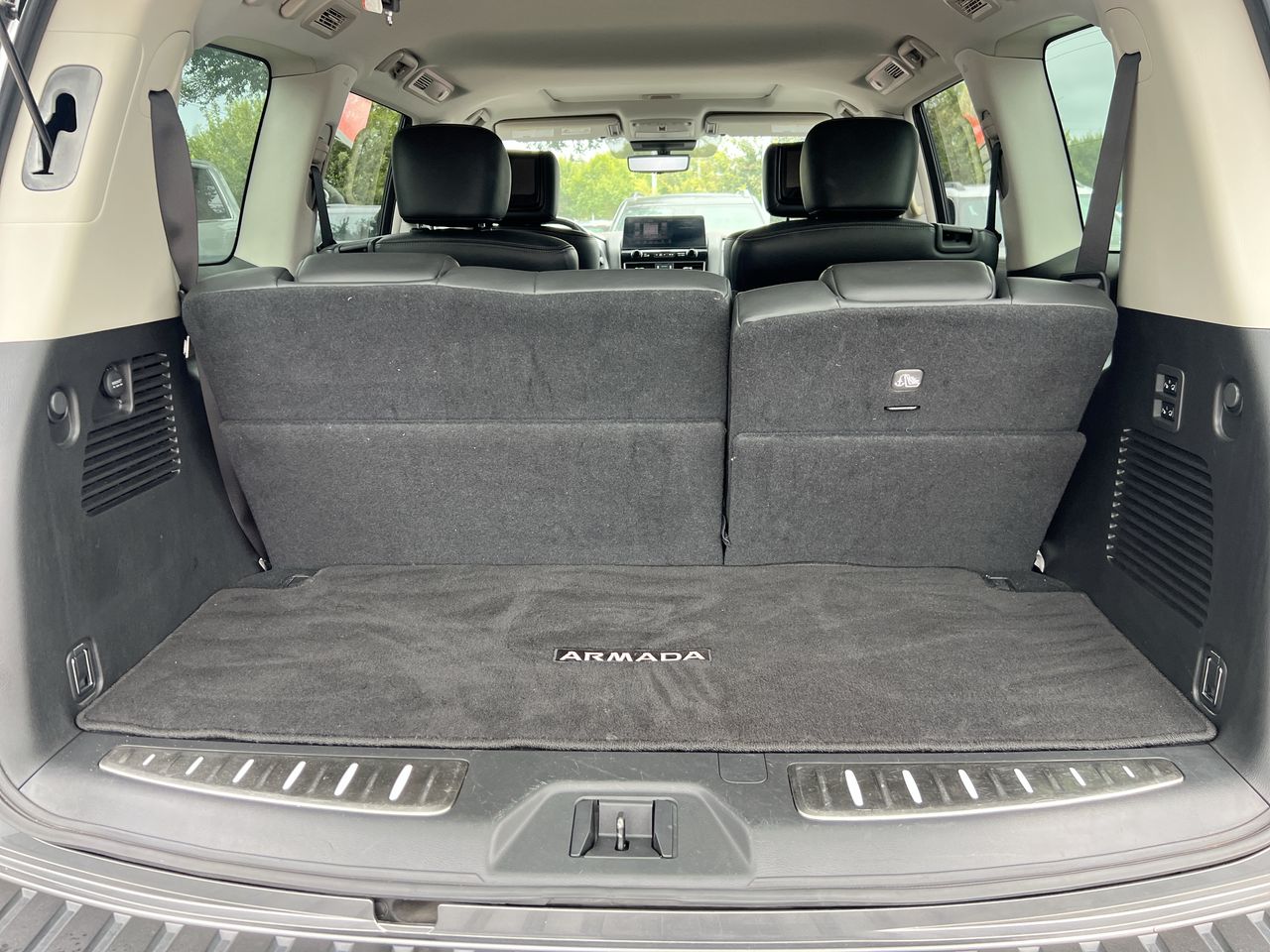 2022 Nissan Armada Platinum