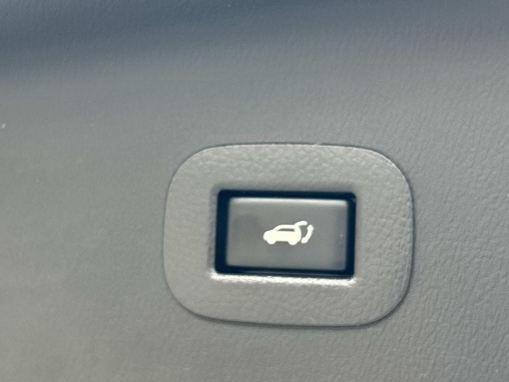 2020 Nissan Armada Platinum