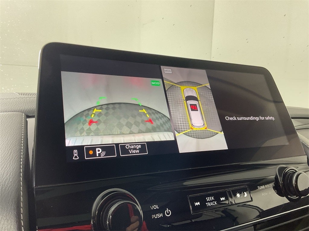 2024 INFINITI QX80 LUXE