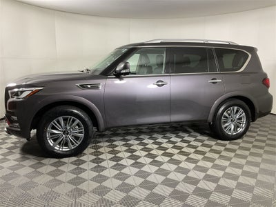 2024 INFINITI QX80 LUXE
