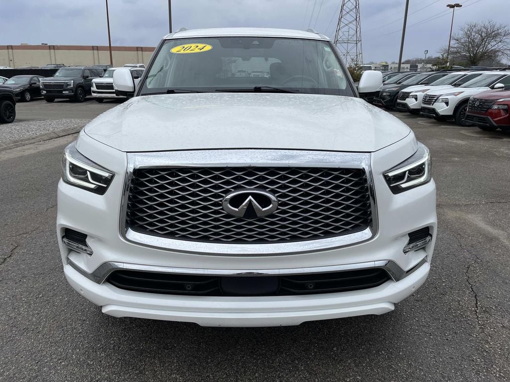 2024 INFINITI QX80 LUXE
