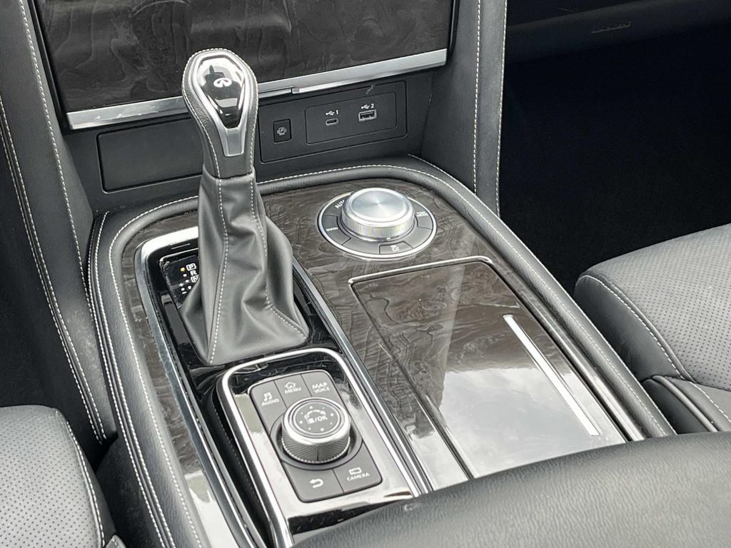 2024 INFINITI QX80 LUXE