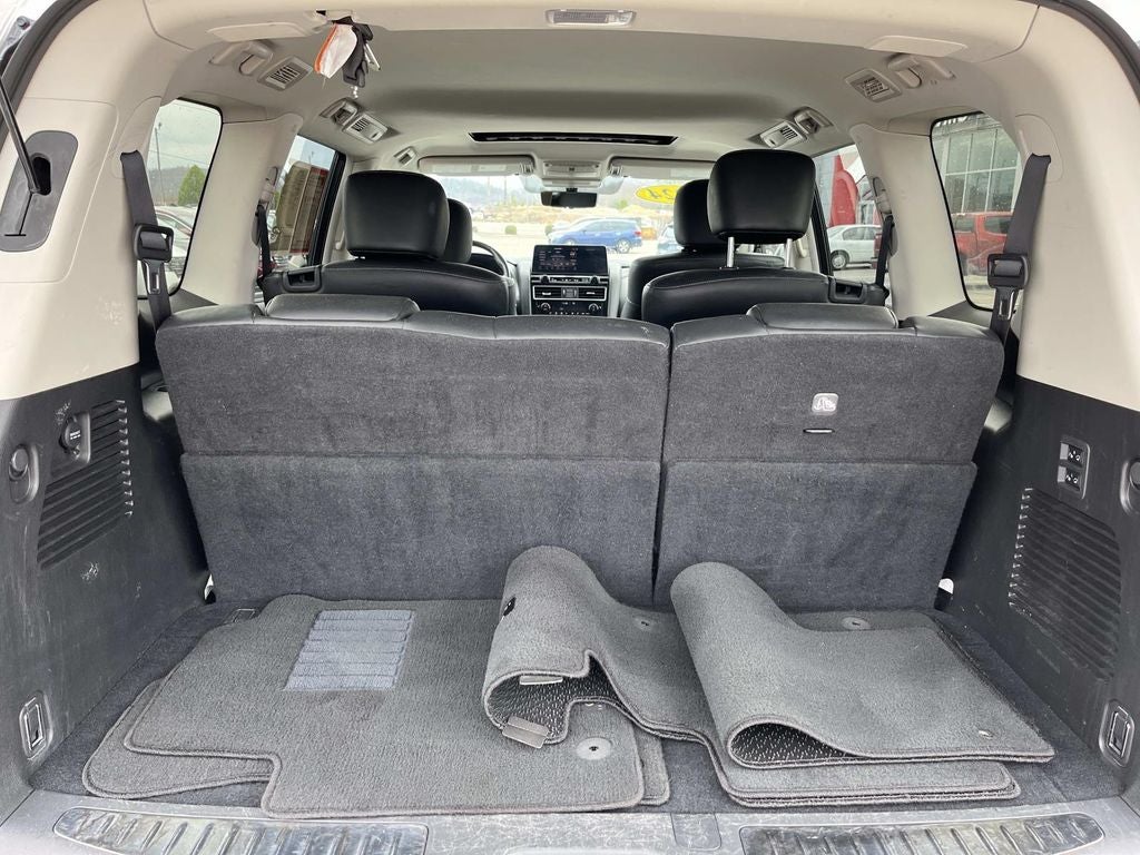 2024 INFINITI QX80 LUXE