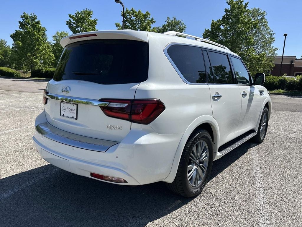 2024 INFINITI QX80 LUXE
