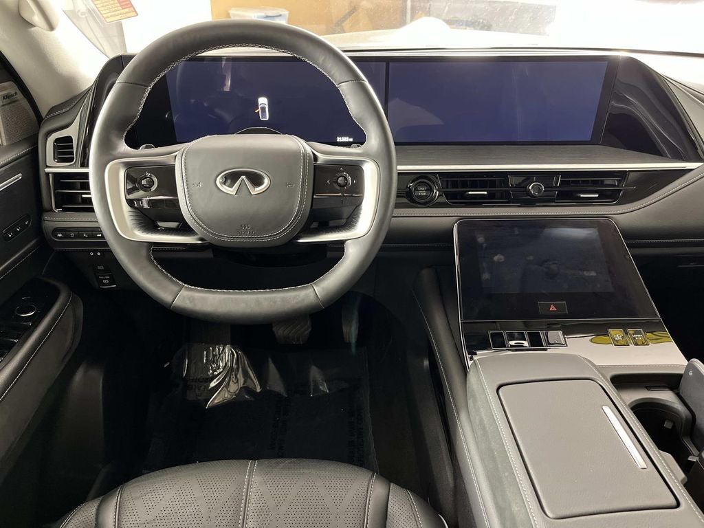 2025 INFINITI QX80 SENSORY