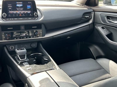 2023 Nissan Rogue SV Premium