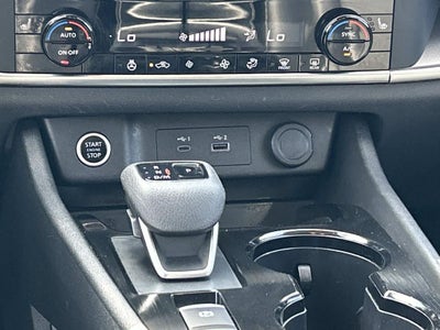 2023 Nissan Rogue SV Premium