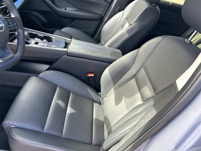 2025 Nissan Rogue SL Premium