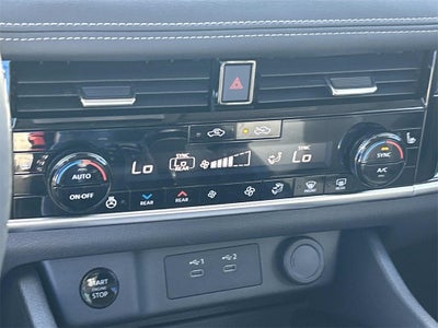 2025 Nissan Rogue SL Premium