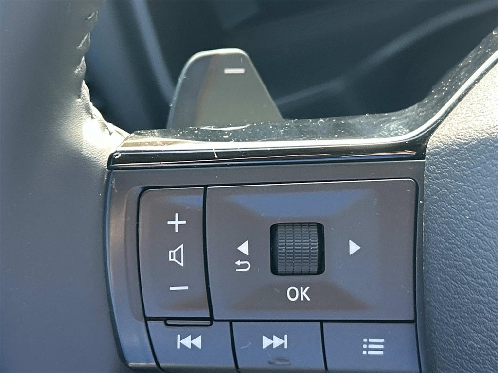 2025 Nissan Rogue SL Premium