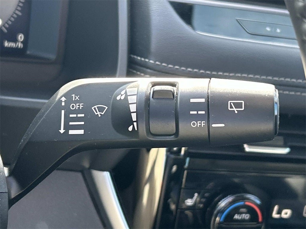 2025 Nissan Rogue SL Premium