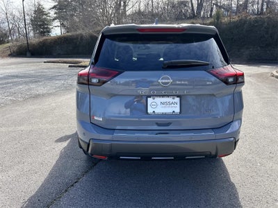 2025 Nissan Rogue SL Premium