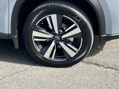 2025 Nissan Rogue SL Premium