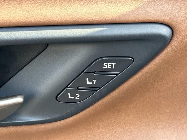 2025 Toyota Crown Signia XLE