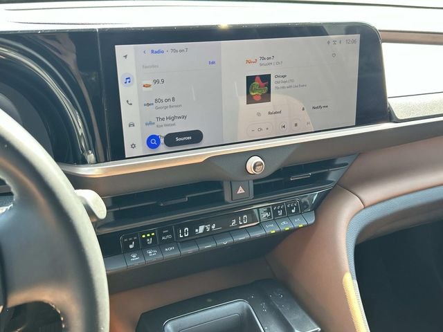 2025 Toyota Crown Signia XLE