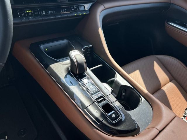 2025 Toyota Crown Signia XLE