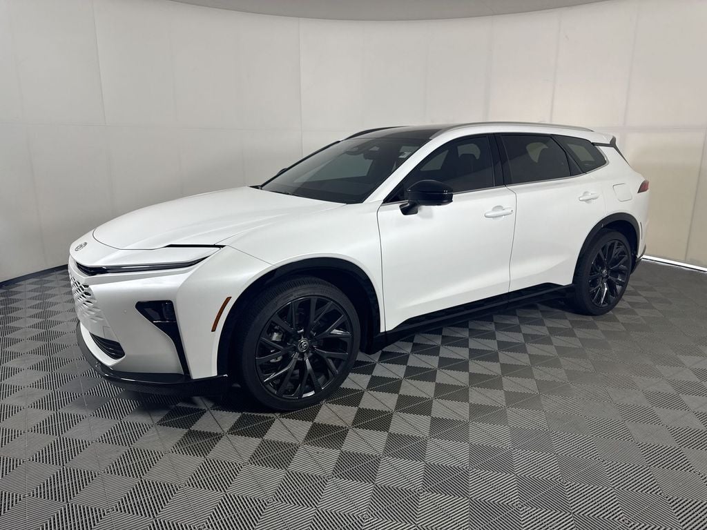 2025 Toyota Crown Signia Limited