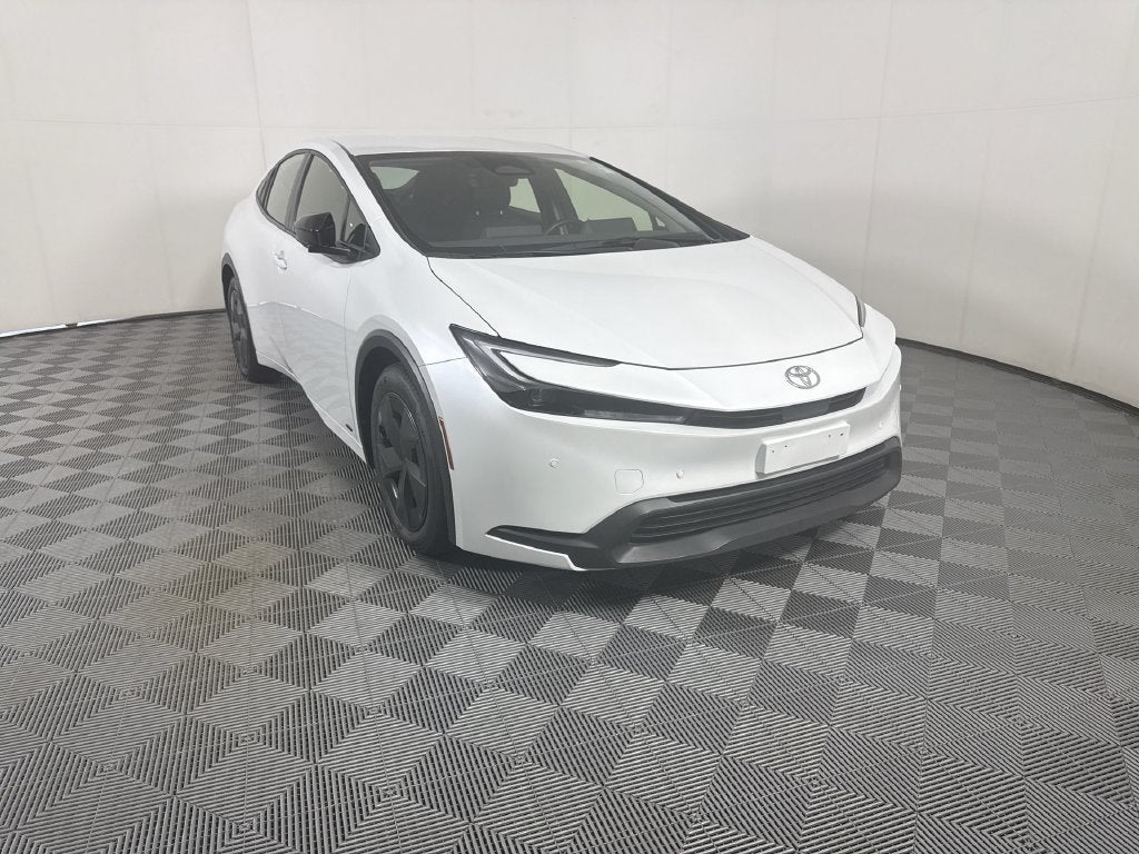 2025 Toyota Prius LE