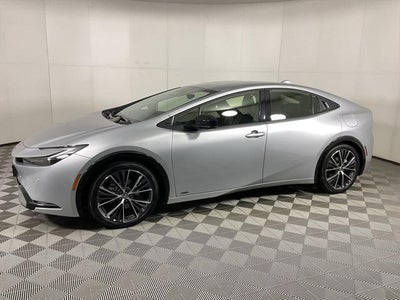 2025 Toyota Prius XLE