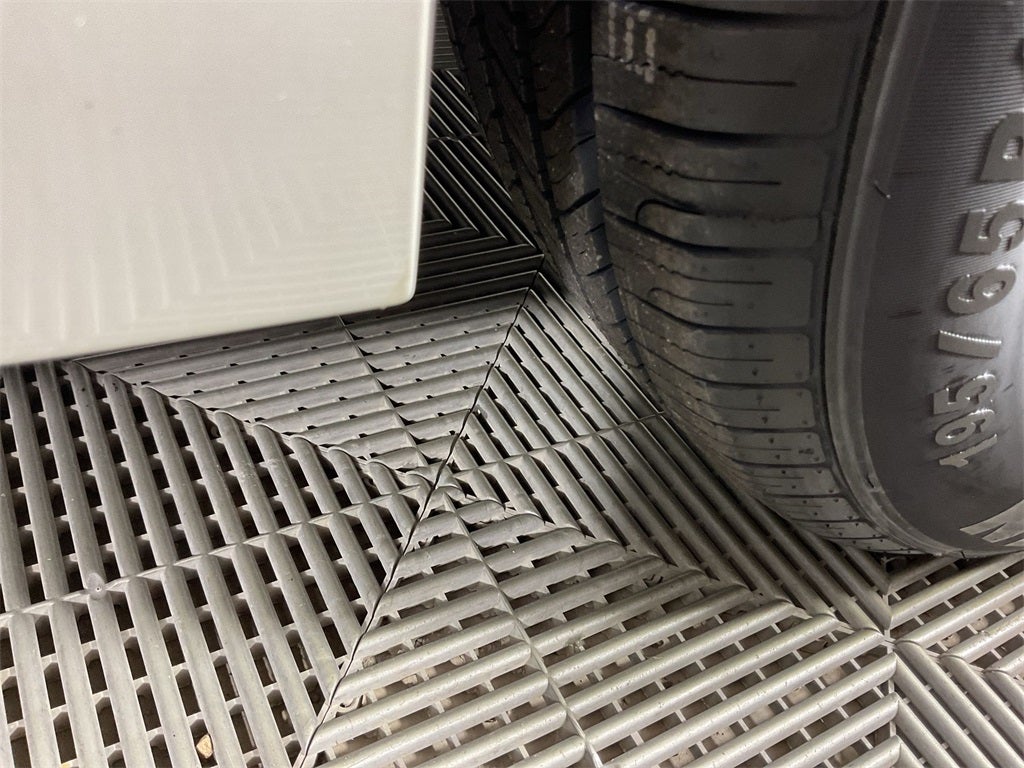 2018 Toyota Prius Two