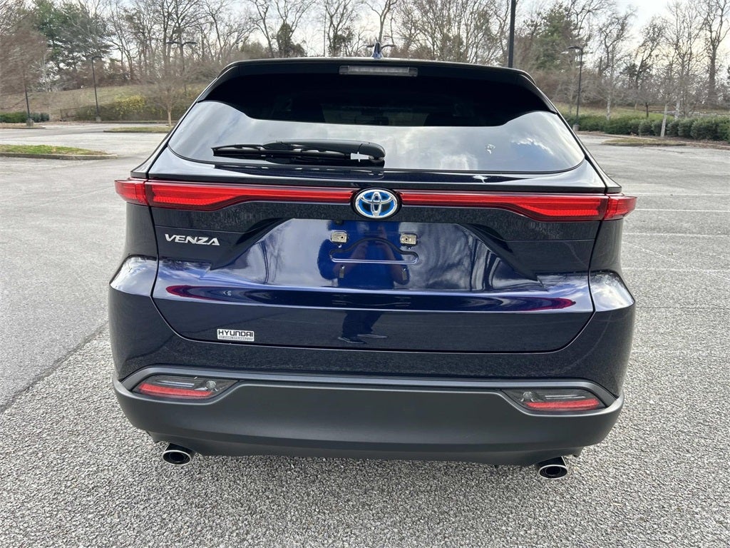 2023 Toyota Venza LE