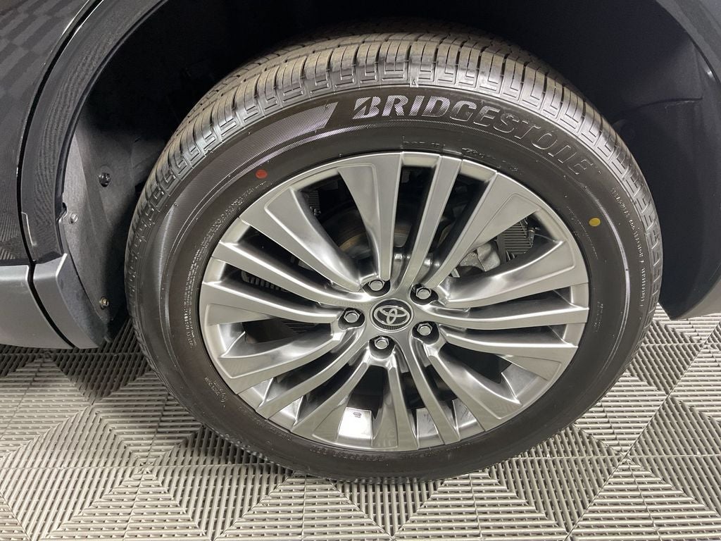 2024 Toyota Venza XLE