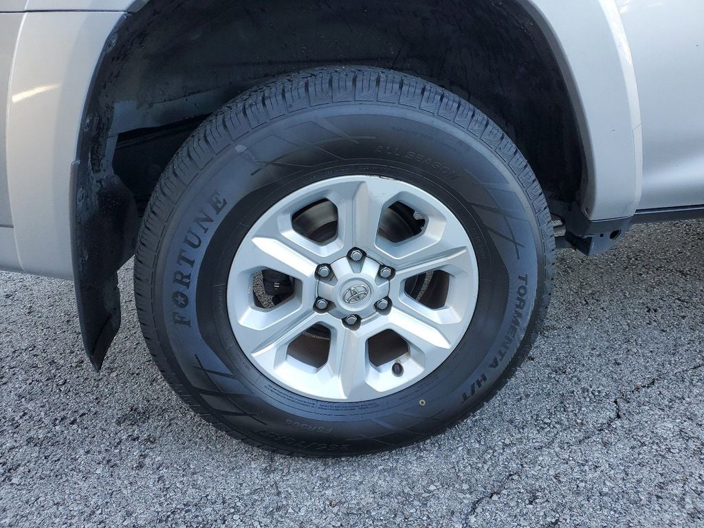 2023 Toyota 4Runner SR5