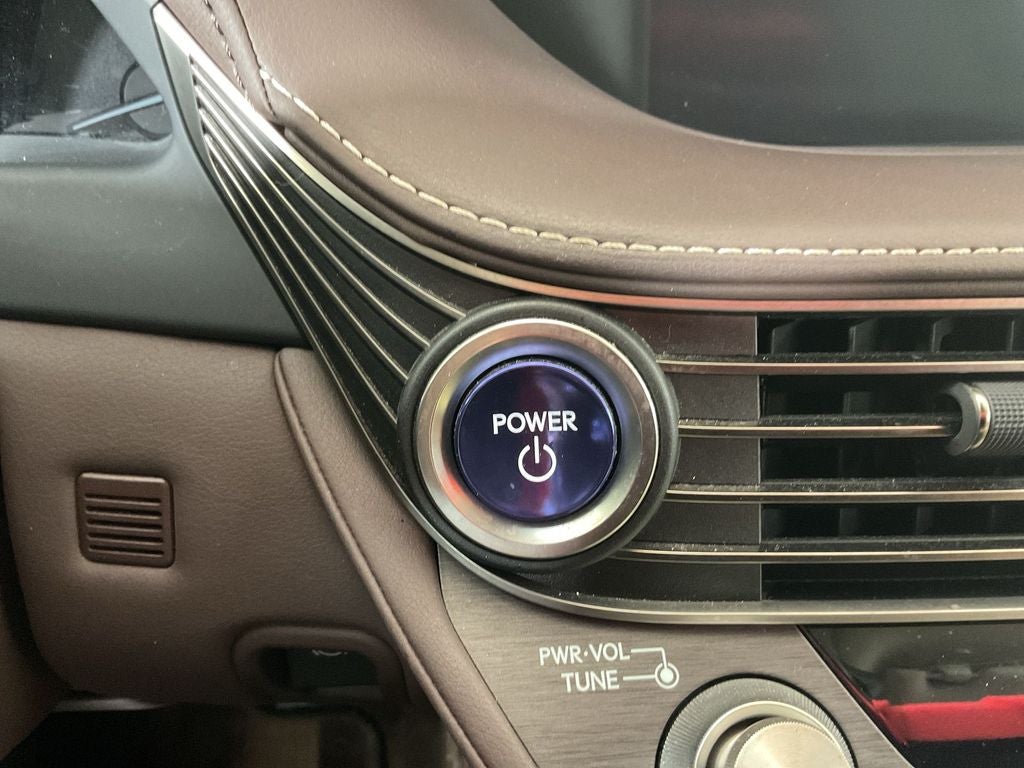 2018 Lexus LS 500h Luxury