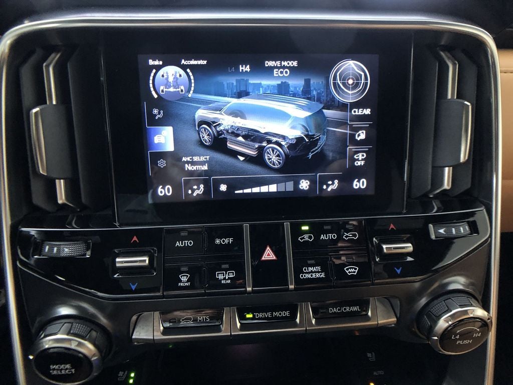 2025 Lexus LX 700h Luxury
