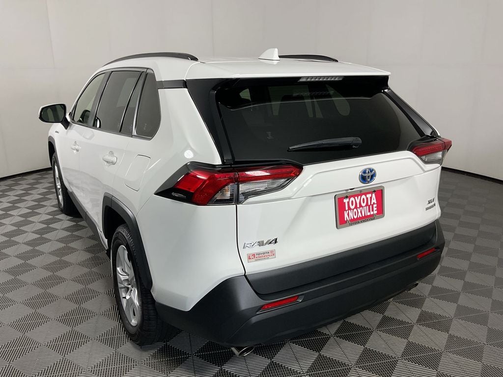 2021 Toyota RAV4 Hybrid XLE