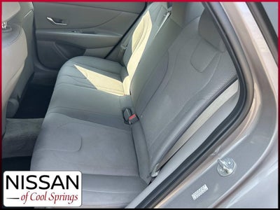 2023 Hyundai Elantra SE