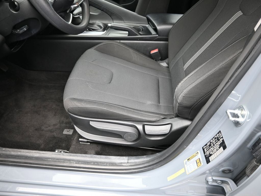 2022 Hyundai Elantra SE