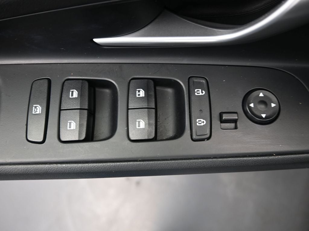 2022 Hyundai Elantra SE