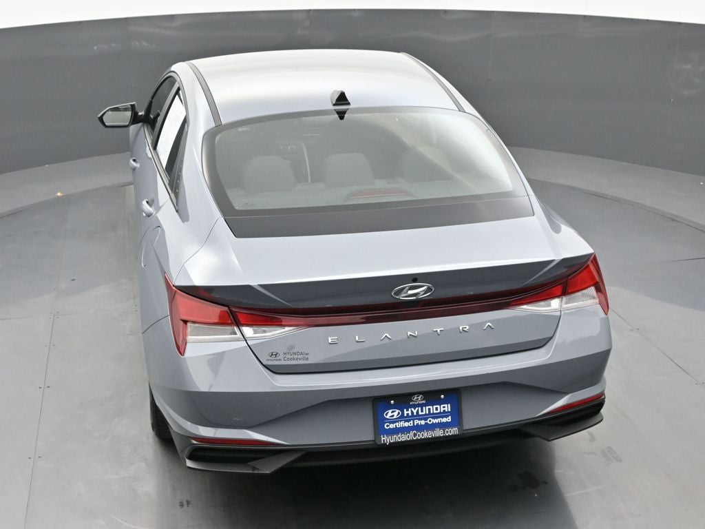 2022 Hyundai Elantra SE