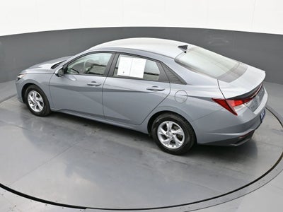 2022 Hyundai Elantra SE