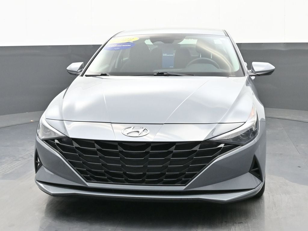 2022 Hyundai Elantra SE