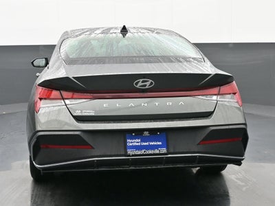 2024 Hyundai Elantra SE