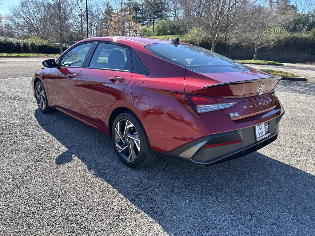 2025 Hyundai Elantra SEL Sport